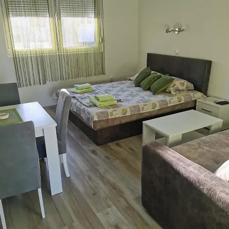 Manila, Vrnjacke Terme-popust, Centar Pegaz-popust, Garazno Mesto Apartamento Vrnjačka Banja