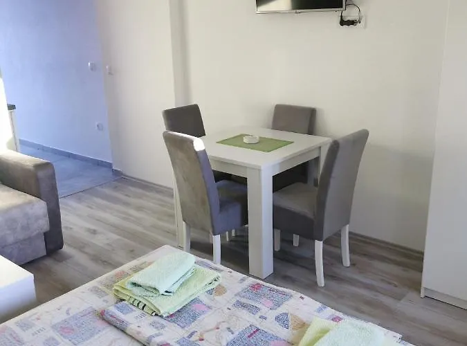 Διαμέρισμα Manila, Vrnjacke Terme-popust, Centar Pegaz-popust, Garazno Mesto Vrnjačka Banja