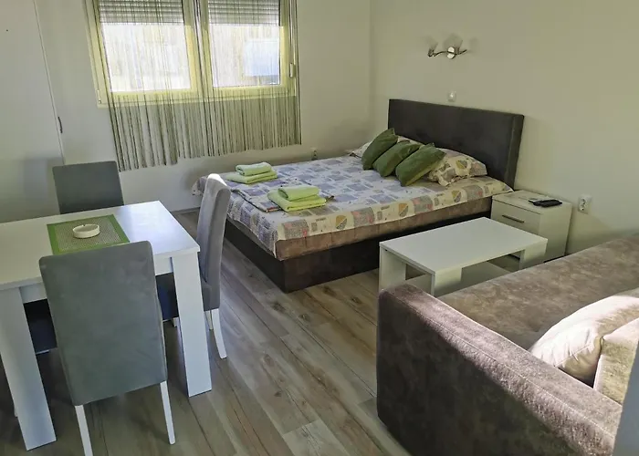 Manila, Vrnjacke Terme-popust, Centar Pegaz-popust, Garazno Mesto Διαμέρισμα Vrnjačka Banja